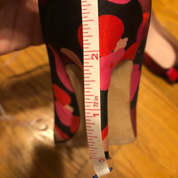 Kate spade shoes wore once - Picture 4 of 8